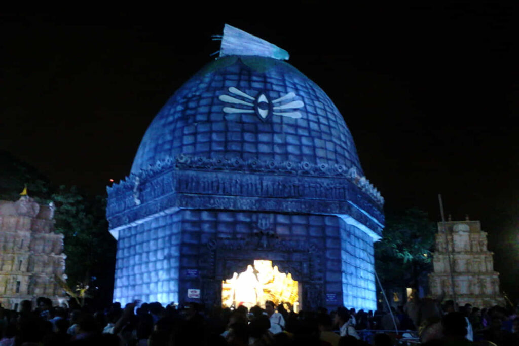 Kumartuli Sarbojanin Durga Puja