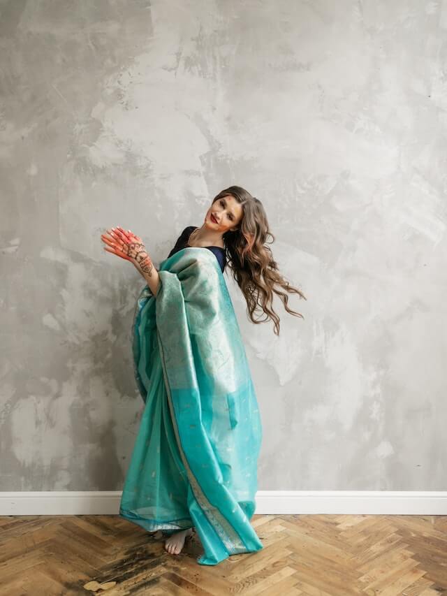 10 Top Sarees to Buy in 2024